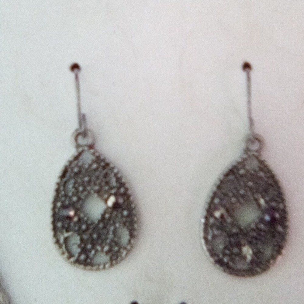 Silver Tone Marcasite Style Filigree Necklace and 2 Pair Earring Jewelry Set 18" - Picture 4 of 8